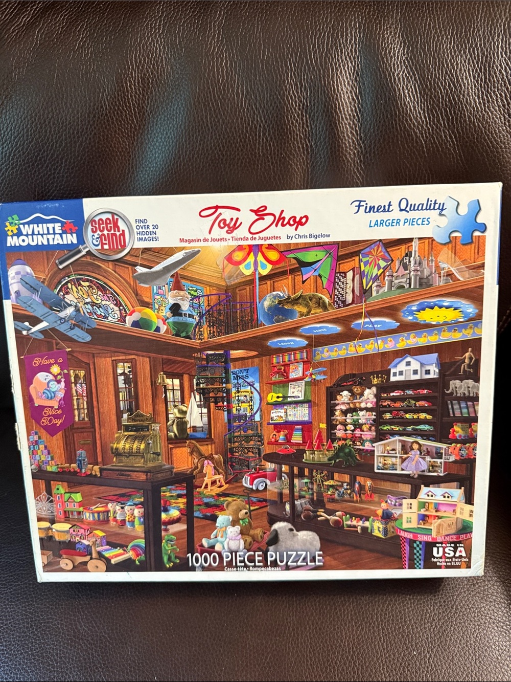 White Mountain Toy Shop. 1000 pieces. Seek n find puzzle